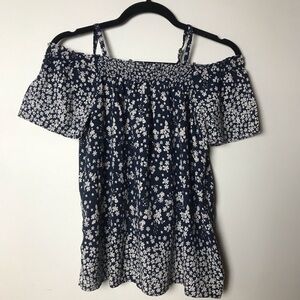 Old Navy. Size 14 in girls. Navy blue floral off the shoulder cute blouse